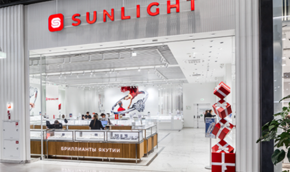 SUNLIGHT зафиксировал взрывной рост спроса на украшения с драгоценными камнями к 8 марта, а также их экспресс-доставку в течение трех часов