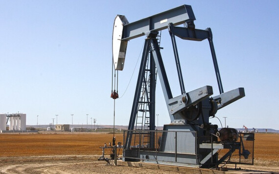 Орешкин призвал россиян не бояться падения стоимости нефти